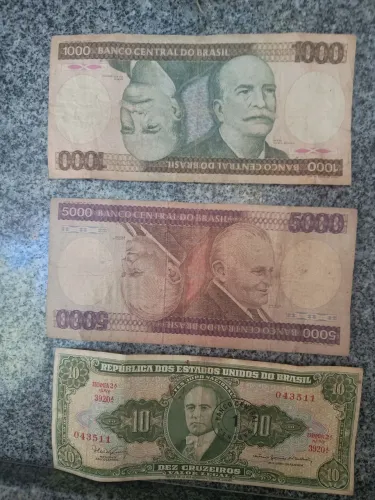 MOEDAS E CÉDULAS ANTIGAS