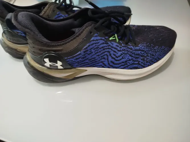 Tênis under Armour