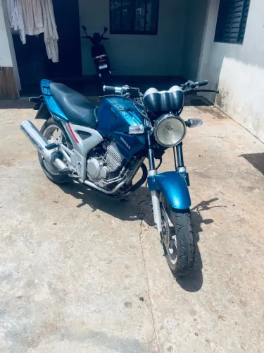Honda CBX 250 Twister 2004
