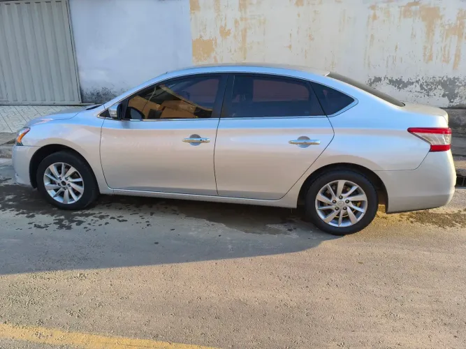 Nissan Sentra SV 2.0 Flexstart 16V Aut. 2016