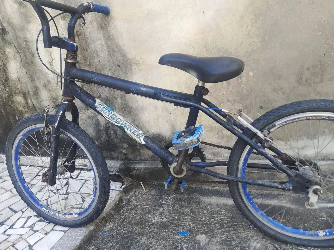 Bicicleta usada para criança