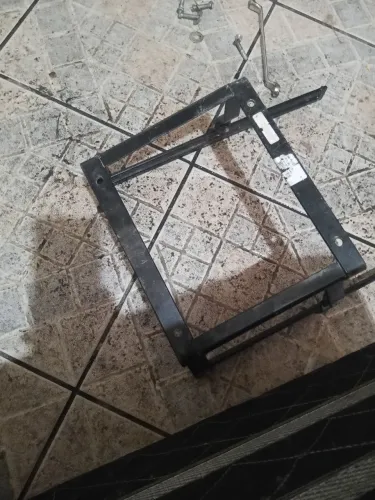 Vendo suporte pra baú de moto 70 reais