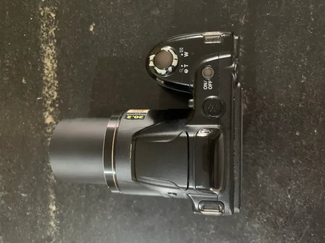Nikon Coolpix L330 20.2MP Zoom 26x + Pilhas Eneloop Pro