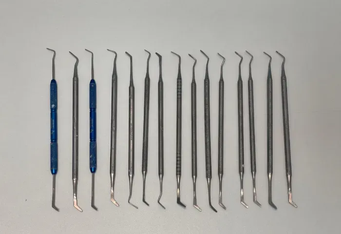 15 ESPÁTULA DE RESINA