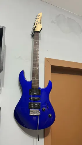 GUITARRA YAMAHA ERG121C + AMPLIFICADOR YAMAHA GA-15