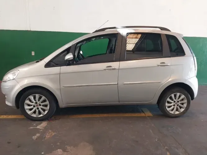 Fiat Idea Attractive 1.4 Fire Flex 8V 5P 2014