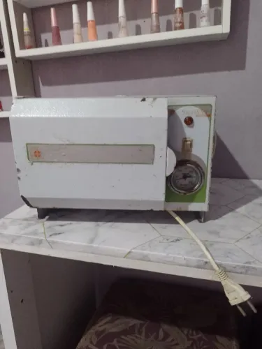 Estufa de esterilizar alicates de unhas 