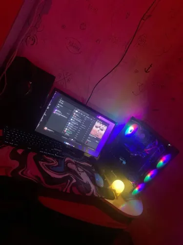 Placa de Vídeo GT740