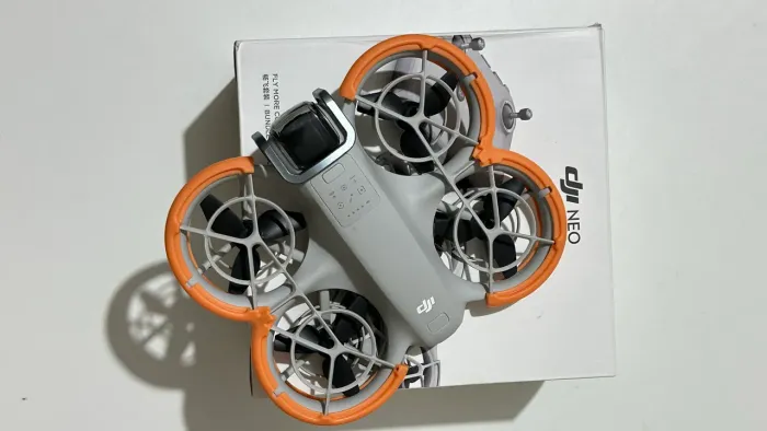 DJI Neo Fly More Combo na Garantia