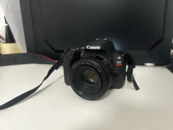 Câmera Canon SL2(D200) kit completo + duas lentes