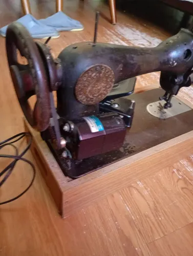 Máquina de costura doméstica 