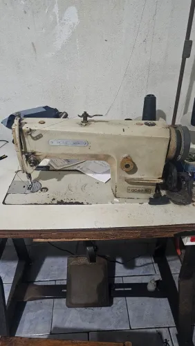 Máquina de costura