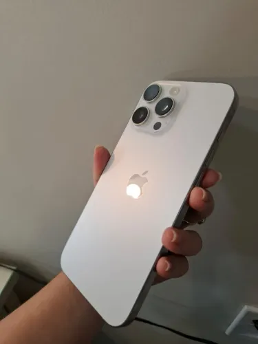 Vendo IPhone 16 pro Max!