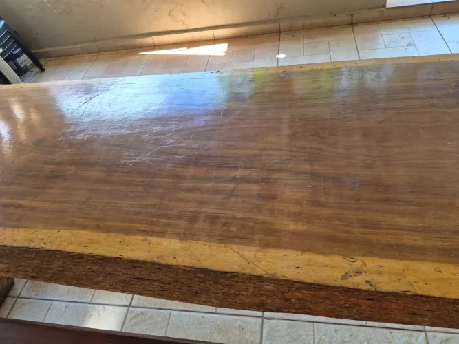 Mesa de Madeira Roxinho