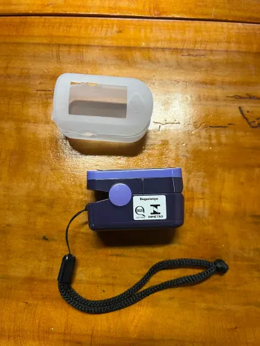 Oxímetro de pulso para dedo G-Tech Oxiolcm roxo