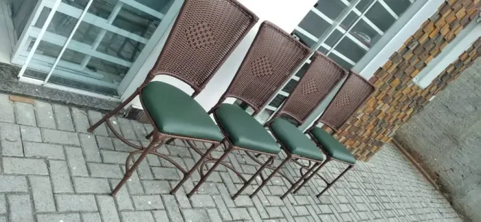 Lindissimas Cadeiras Aço Galvanizado, Fibra e Corino, Valor Unitário