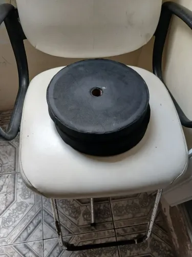 Vendo anilhas 46kg de concreto, 1barra grande e 2 pequenas