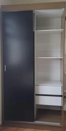 Guarda-Roupa 2 Portas de Correr com Gavetas - Bom Estado