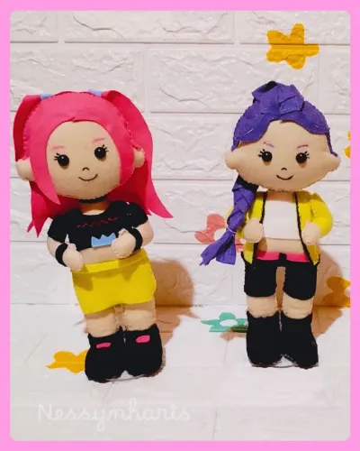 Bonecas Guerreiras do Kpop Huntrix em feltro - UNIDADE