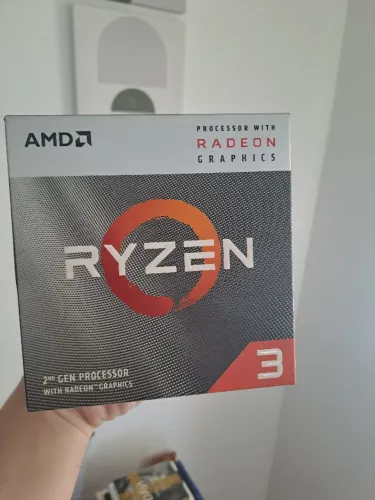 Kit Processador Ryzen 3 3200G + 12GB RAM DDR4 (Ótimo Estado / Com Vídeo Integrado)