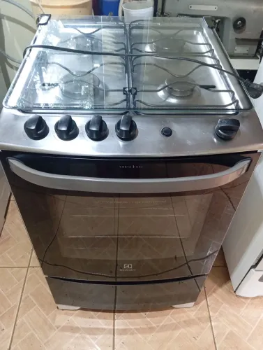 Vendo fogão usado funcionando perfeitamente 
