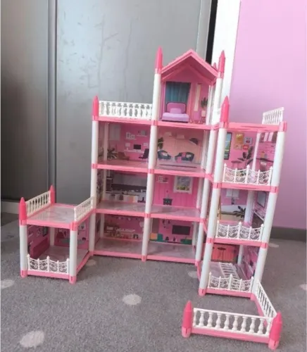 Casinha de boneca montável