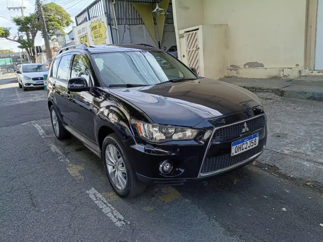 Mitsubishi Outlander 2.0 16V 160cv Aut. 2012