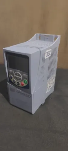 Inversor de frequência Weg cfw500 220v, 1,5cv, trifásico