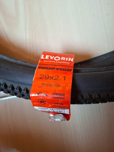 Par de pneus Levorin