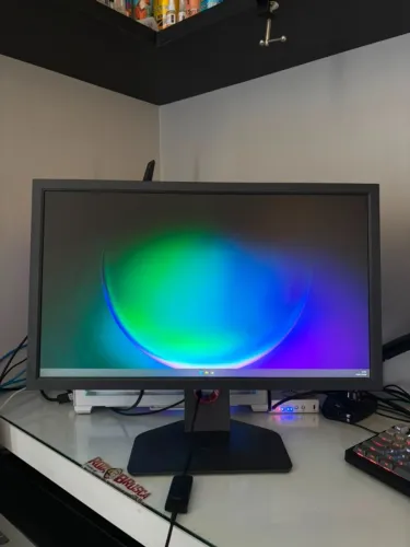 Monitor Benq XL2411K 144hz 1ms 24'' Ainda na garantia ( PLASTICO E CAIXA )