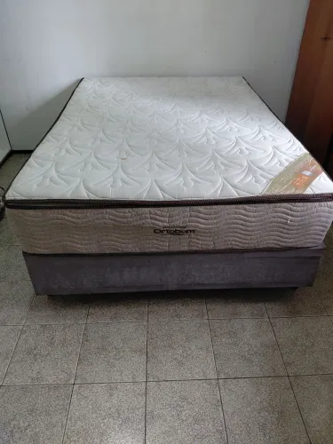 Cama casal completa med. 1.88 x1.37 acompanha 3 lençóis com elástico 