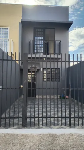 ÓTIMO SOBRADO NO CENTRO DE TATUÍ - 2 dormitórios, 2 banheiros e uma garagem