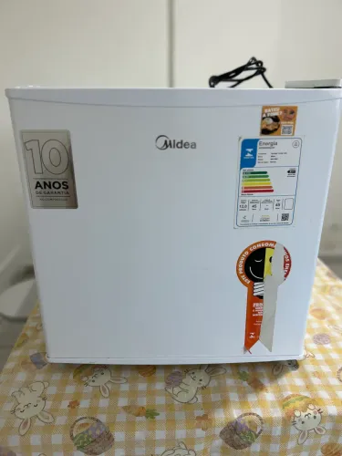 Frigobar Novíssimo Midea 45 litros