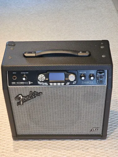 Amplificador G deck Fender thirty 30