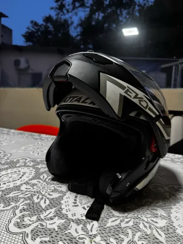 Capacete robocop 