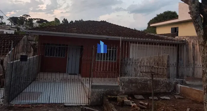 Casa para Locação em Curitiba, Santa Cândida, 2 dormitórios, 1 banheiro, 1 vaga