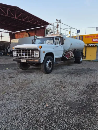 Ford / F14000