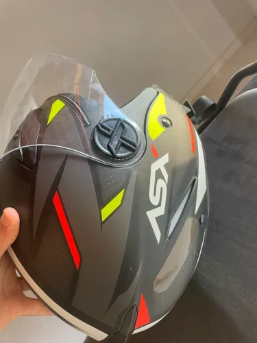 Capacete ASX