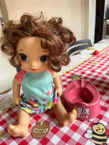 Boneca baby alive falar