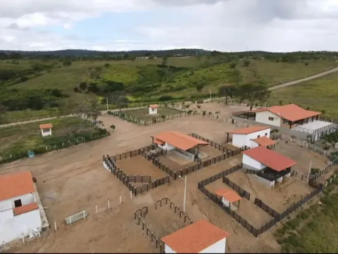 Fazenda para venda possui 246 HECTARE  com 3 quartos em Zona Rural - Bezerros - PE