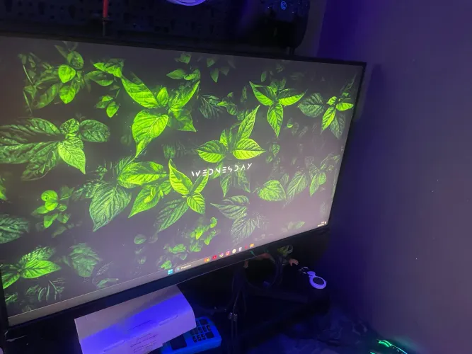 Monitor Samsung T350 27Polegada  com braço articulado a gás 