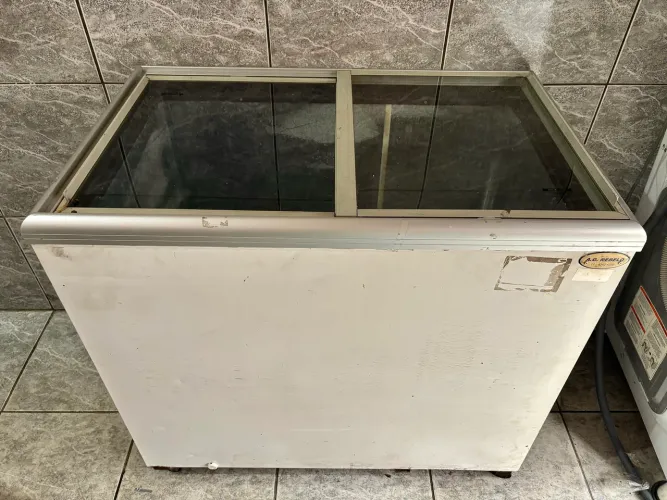 FREEZER METALFRIO HORIZONTAL 280l 220v