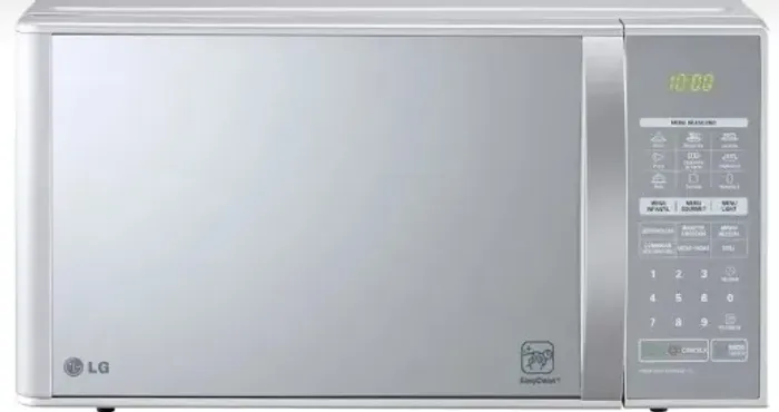 Microondas espelhado LG para retirada de peças.