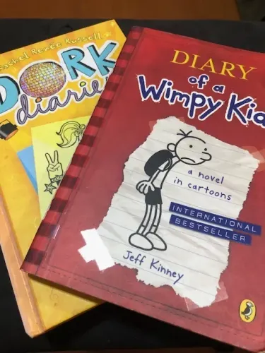 Combo - Diário de um Banana + Diário de uma Garota Nada Popular - Em Inglês