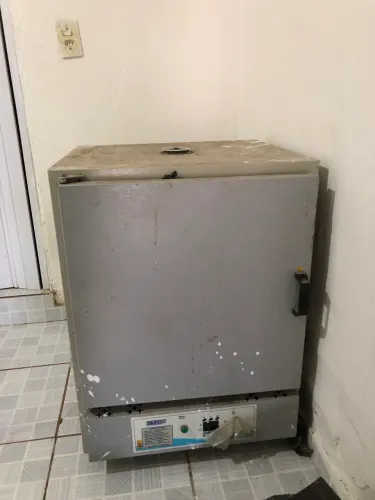 Estufa de Secagem/esterilização Solotest - Equipamento Laboratorial