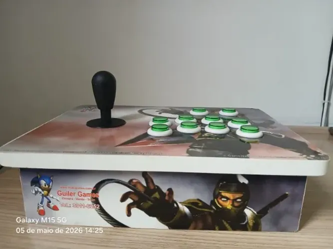  Controle Arcade (Fight Stick)