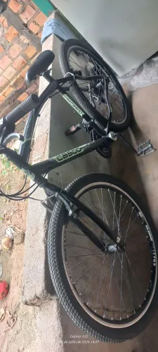 Bicicleta aro 26 a venda.