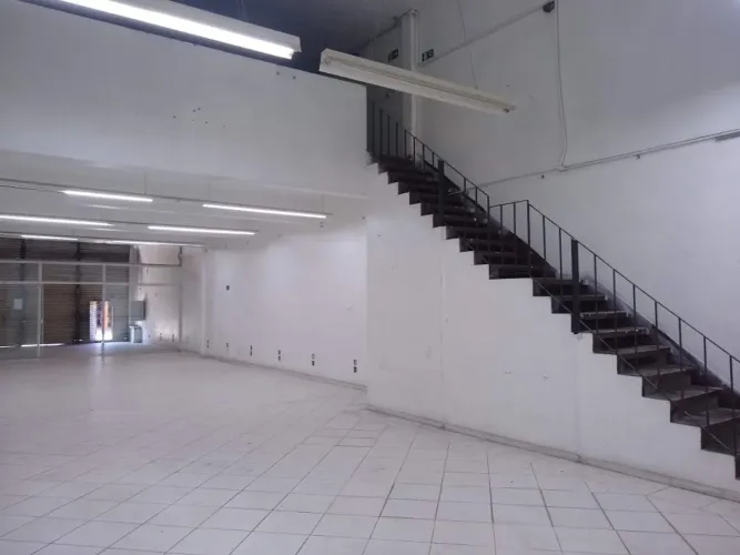 Salão Comercial para Locação com 700 m² e Entrada Trifásica Centro | São Bernardo do Camp