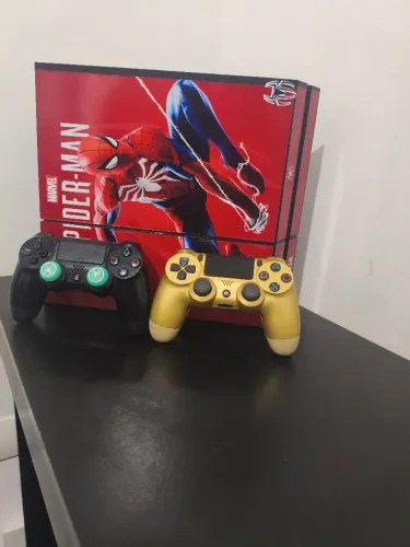 Playstation 4 fat