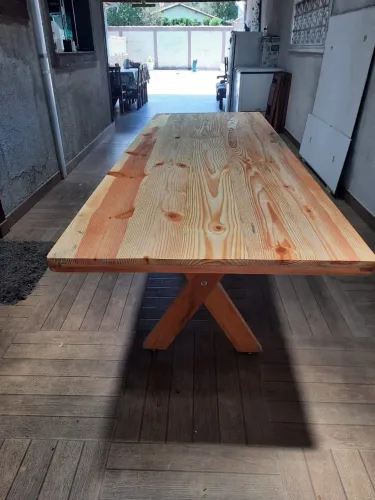 Mesa de madeira PERÓBA